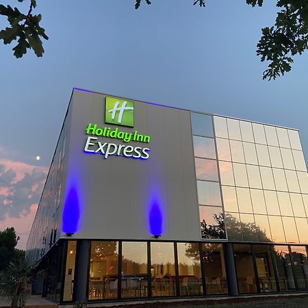 Holiday Inn Express - Arcachon - La Teste, An Ihg Hotel Ngoại thất bức ảnh