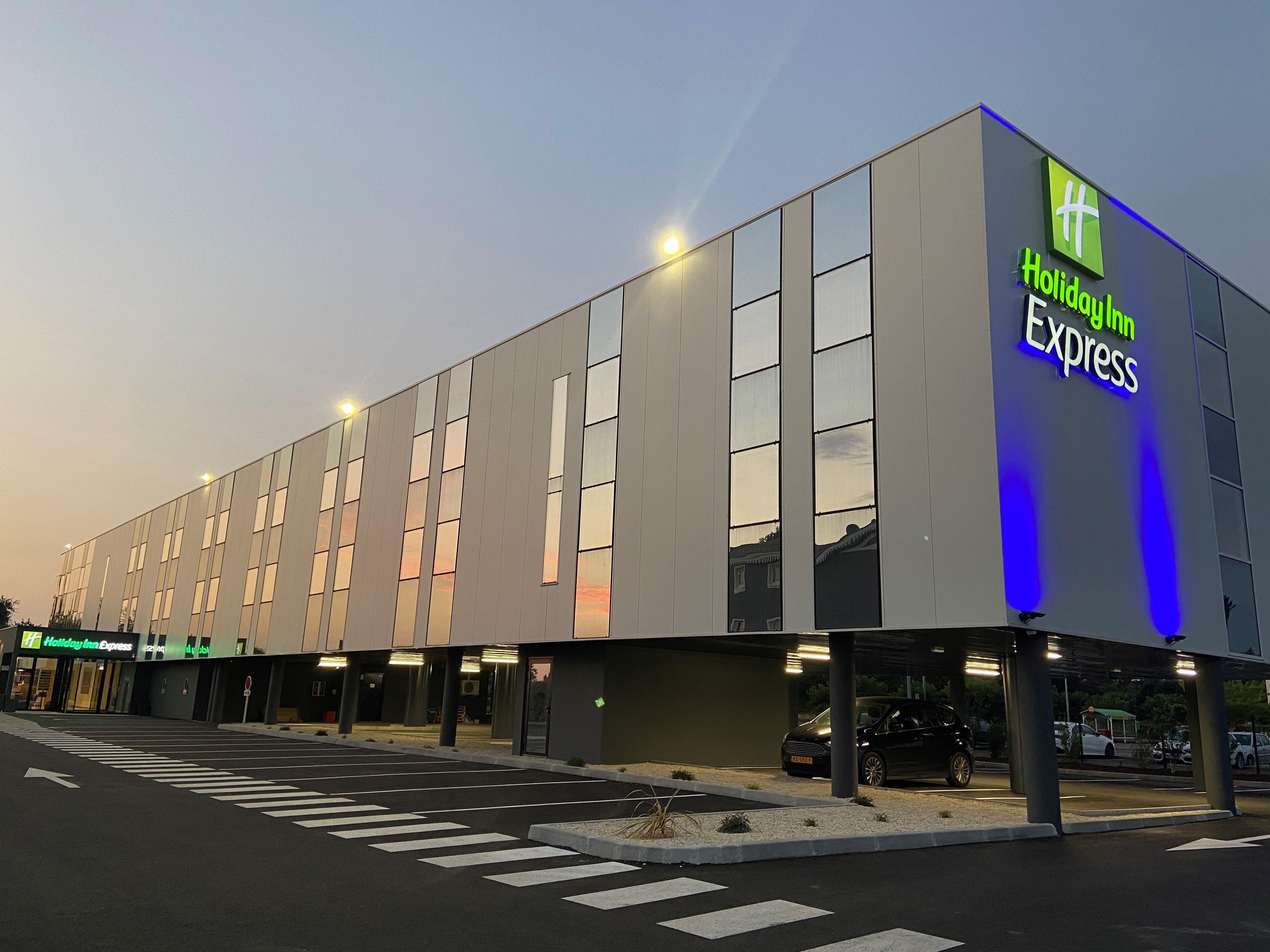 Holiday Inn Express - Arcachon - La Teste, An Ihg Hotel Ngoại thất bức ảnh